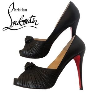 Christian Louboutin Peep Toe Stiletto Pumps sz 40 ♥️💣💋